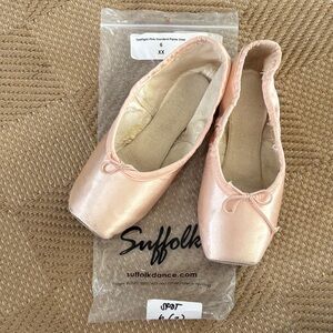 Suffolk Spotlight Pink Standard Pointe